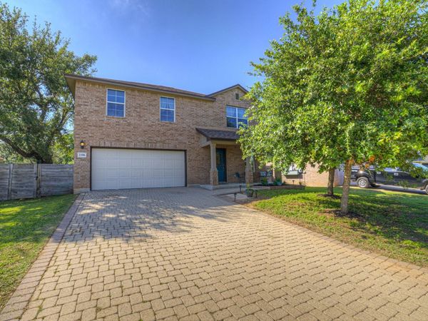 2106 Stonehaven RD, San Marcos, TX 78666