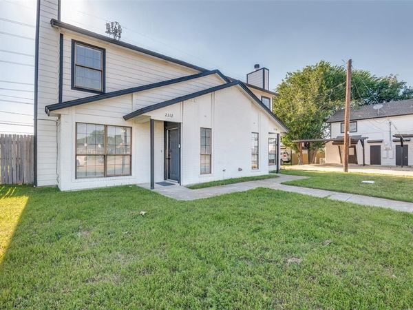 2312 Sherry Street , Arlington, TX 76014