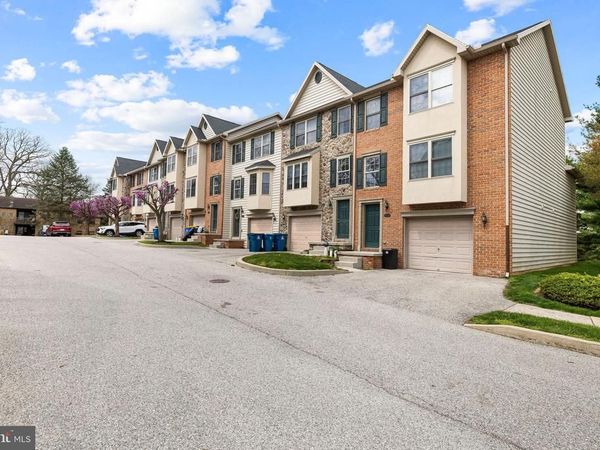 20 SHADY TREE COURT , YORK, PA 17402
