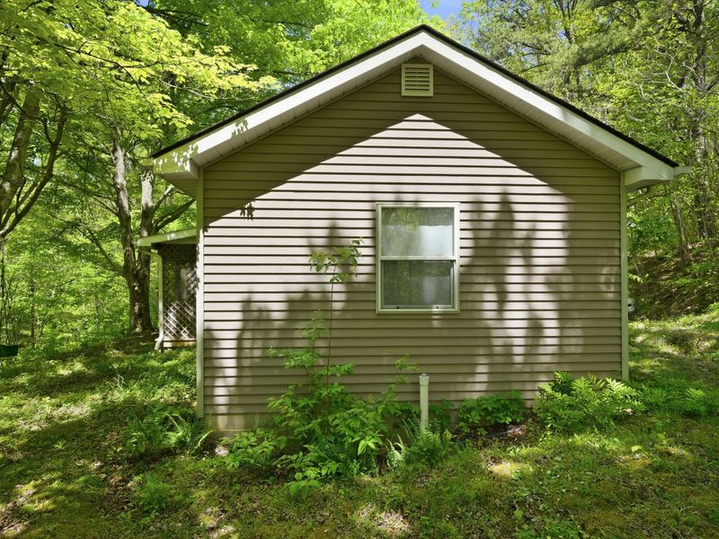 24442 Bushby Road, South Bloomingville, OH 43152 Photo 32