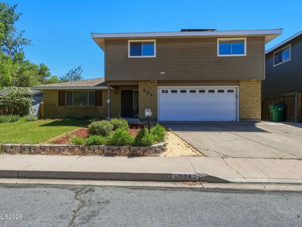 201 Simone Avenue, Carson City, NV 89701