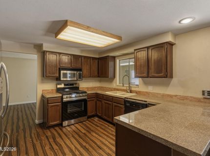 201 Simone Avenue, Carson City, NV 89701 Photo