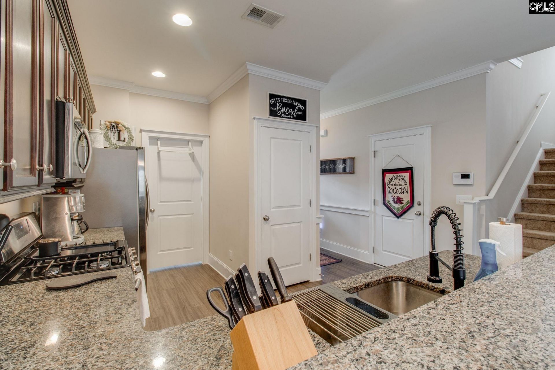 344 Dawson Park Drive  Photo 9