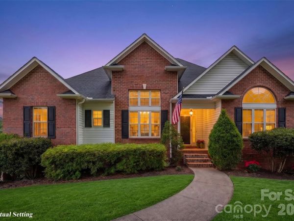 144 High Meadows Road , Advance, NC 27006