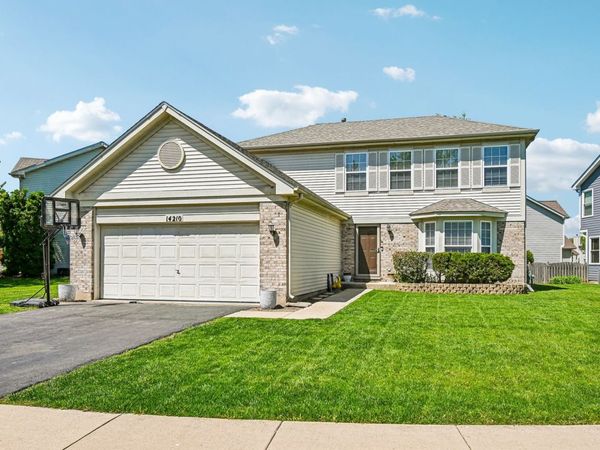 14210 S Lakeridge Drive , Plainfield, IL 60544