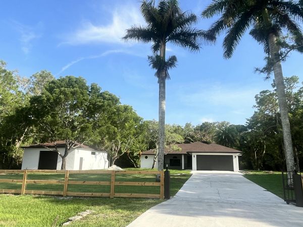 18268 N 49th St Street N, The Acreage, FL 33470