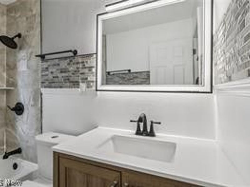 11804 Kensington Avenue, Cleveland, OH 44111 Photo 11