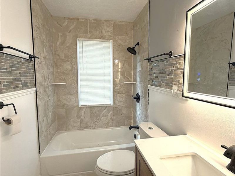 11804 Kensington Avenue, Cleveland, OH 44111 Photo 16