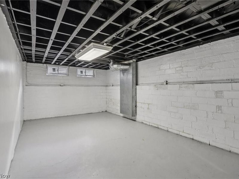 11804 Kensington Avenue, Cleveland, OH 44111 Photo 26