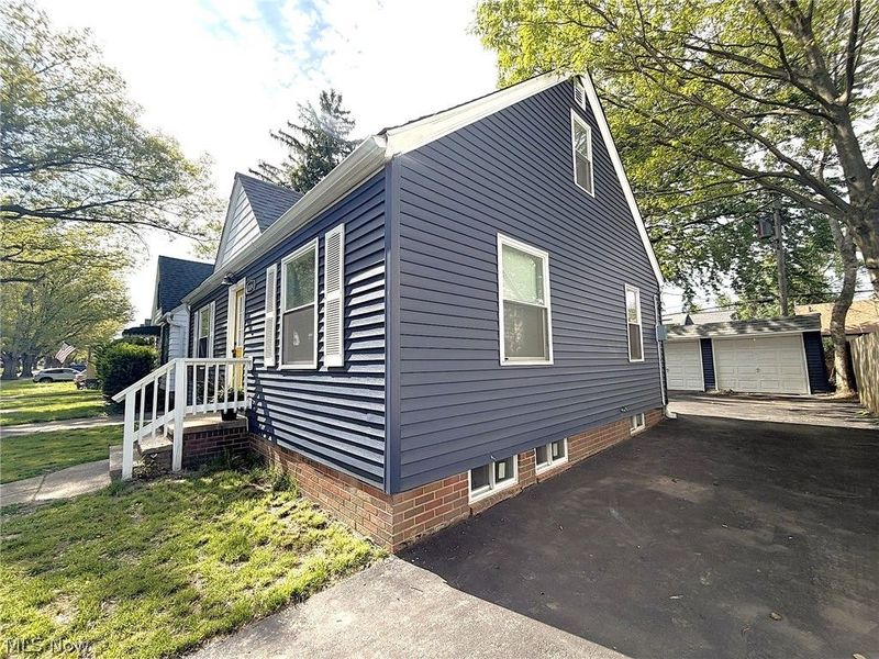 11804 Kensington Avenue, Cleveland, OH 44111 Photo 34