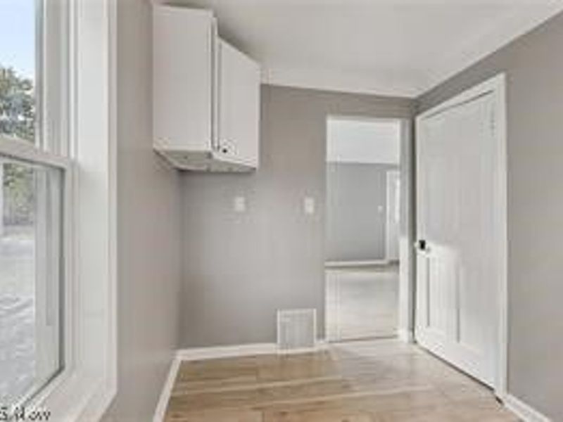 11804 Kensington Avenue, Cleveland, OH 44111 Photo 8