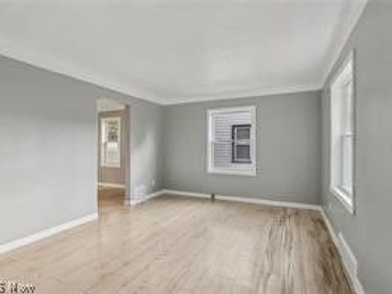 11804 Kensington Avenue, Cleveland, OH 44111 Photo 9