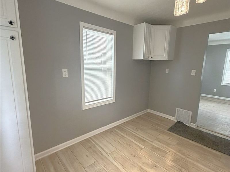 11804 Kensington Avenue, Cleveland, OH 44111 Photo 9