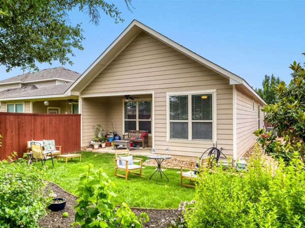 418 High Tech DR, Georgetown, TX 78626