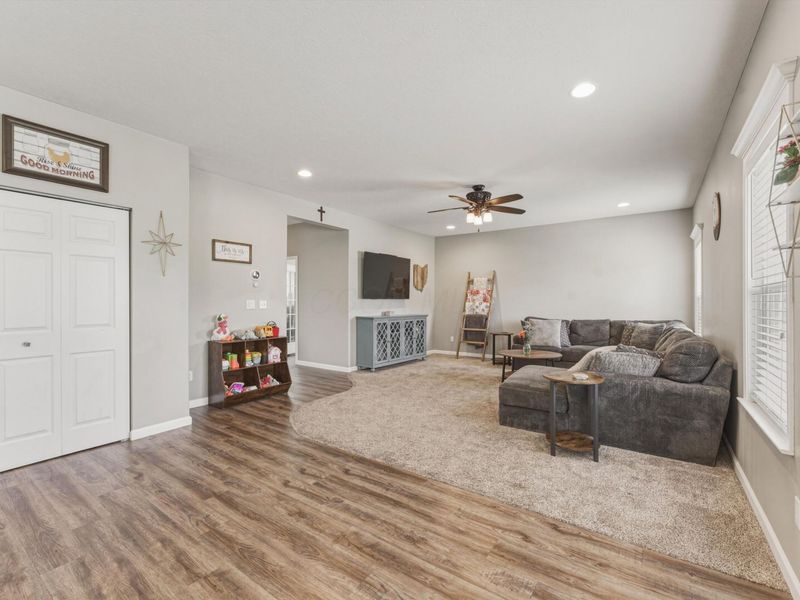 372 Puleo Drive, London, OH 43140 Photo 10