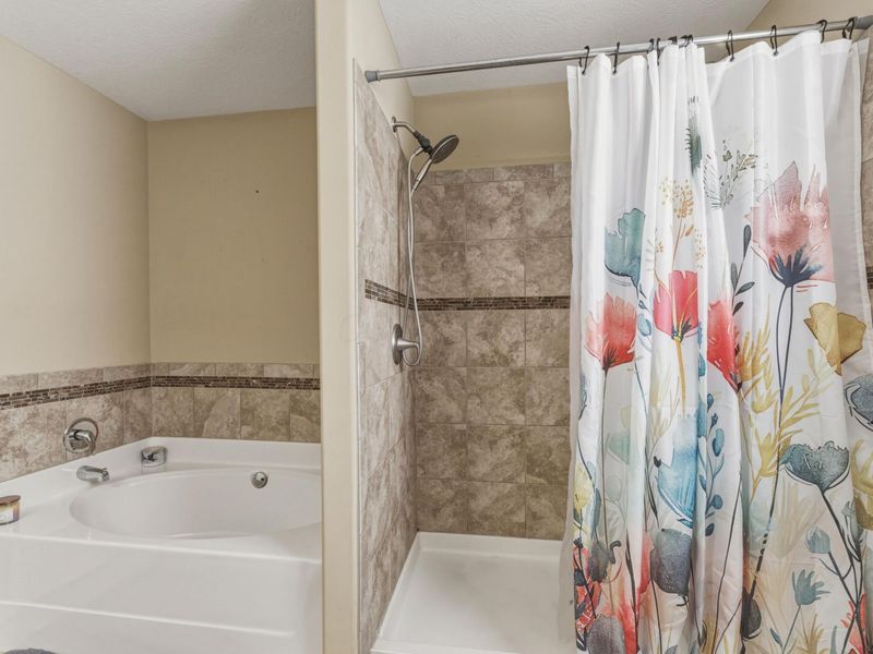 372 Puleo Drive, London, OH 43140 Photo 26