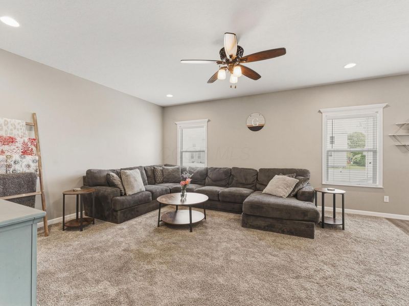 372 Puleo Drive, London, OH 43140 Photo 9