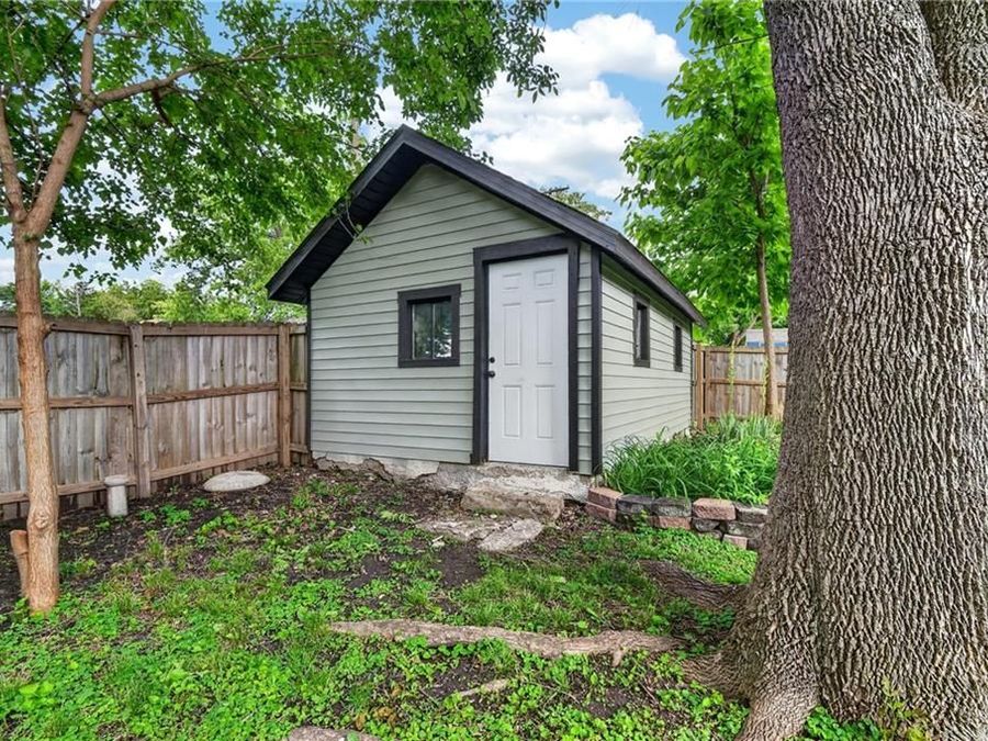 Property Image 42