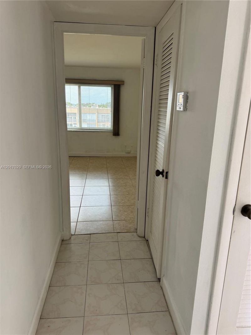 9041 Sunrise Lakes Blvd , Unit 303, Sunrise, FL 33322 Photo