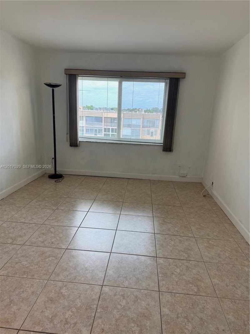 9041 Sunrise Lakes Blvd , Unit 303, Sunrise, FL 33322 Photo