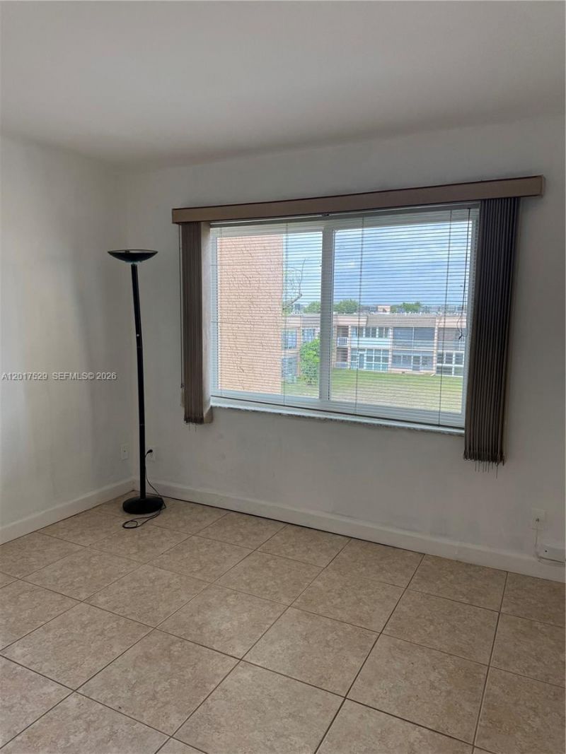 9041 Sunrise Lakes Blvd , Unit 303, Sunrise, FL 33322 Photo
