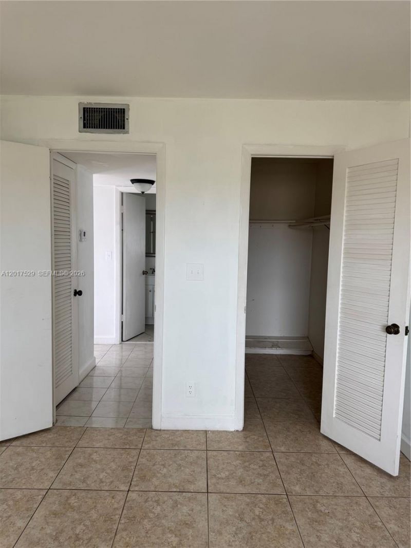9041 Sunrise Lakes Blvd , Unit 303, Sunrise, FL 33322 Photo