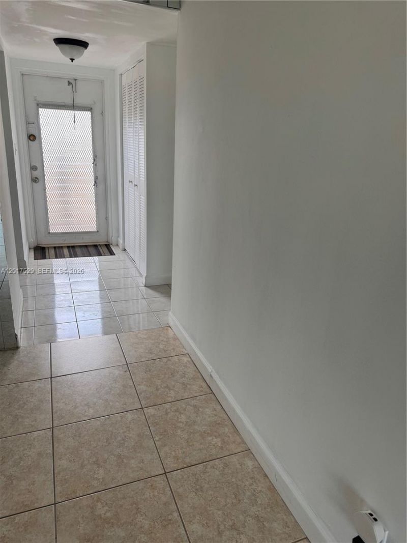 9041 Sunrise Lakes Blvd , Unit 303, Sunrise, FL 33322 Photo