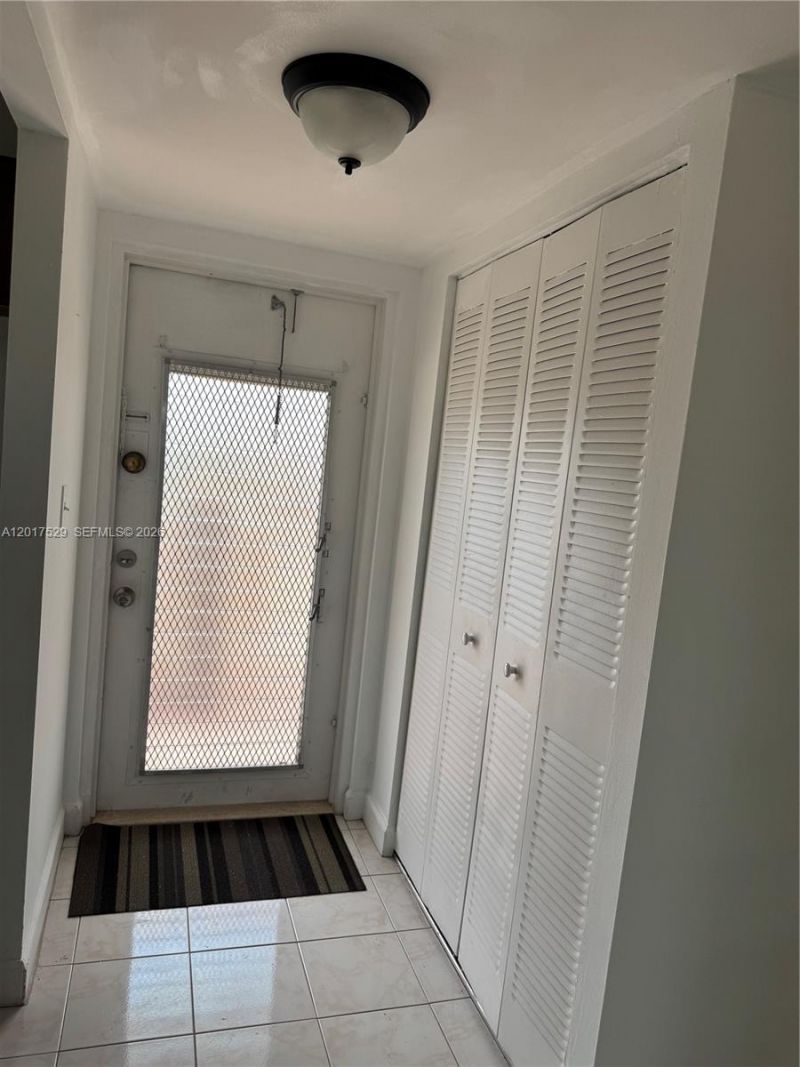 9041 Sunrise Lakes Blvd , Unit 303, Sunrise, FL 33322 Photo
