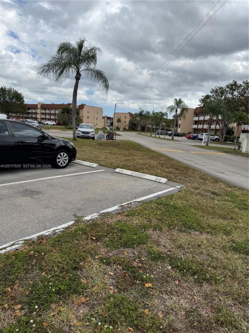 9041 Sunrise Lakes Blvd , Unit 303, Sunrise, FL 33322 Photo