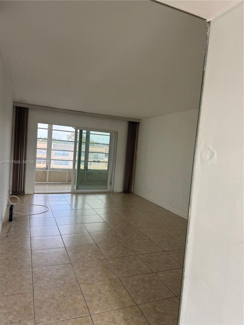 9041 Sunrise Lakes Blvd , Unit 303, Sunrise, FL 33322 Photo