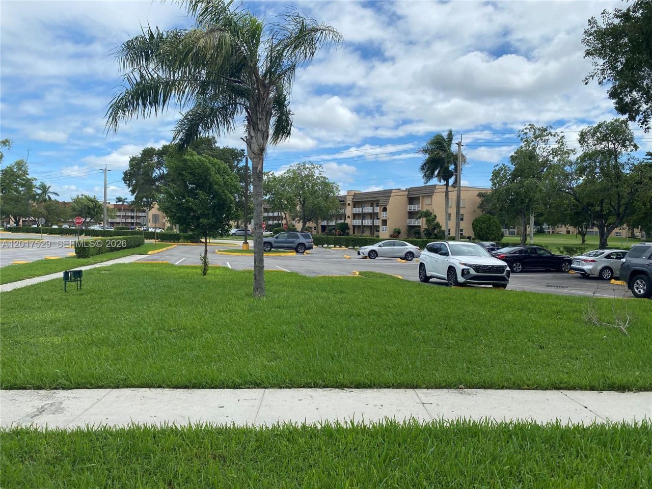 9041 Sunrise Lakes Blvd , Unit 303, Sunrise, FL 33322 Photo