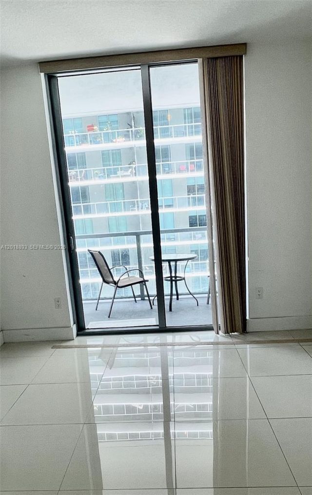 79 SW 12 St , Unit 1407, Miami, FL 33130 Photo