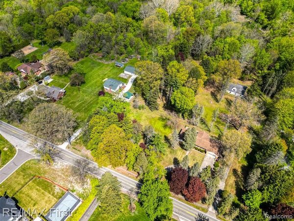 17331 Millar Road , Clinton Twp, MI 48036