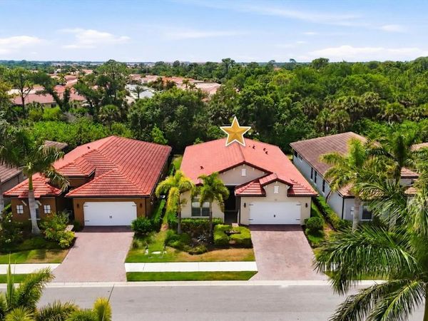 332 TOSCAVILLA BOULEVARD, NOKOMIS, FL 34275