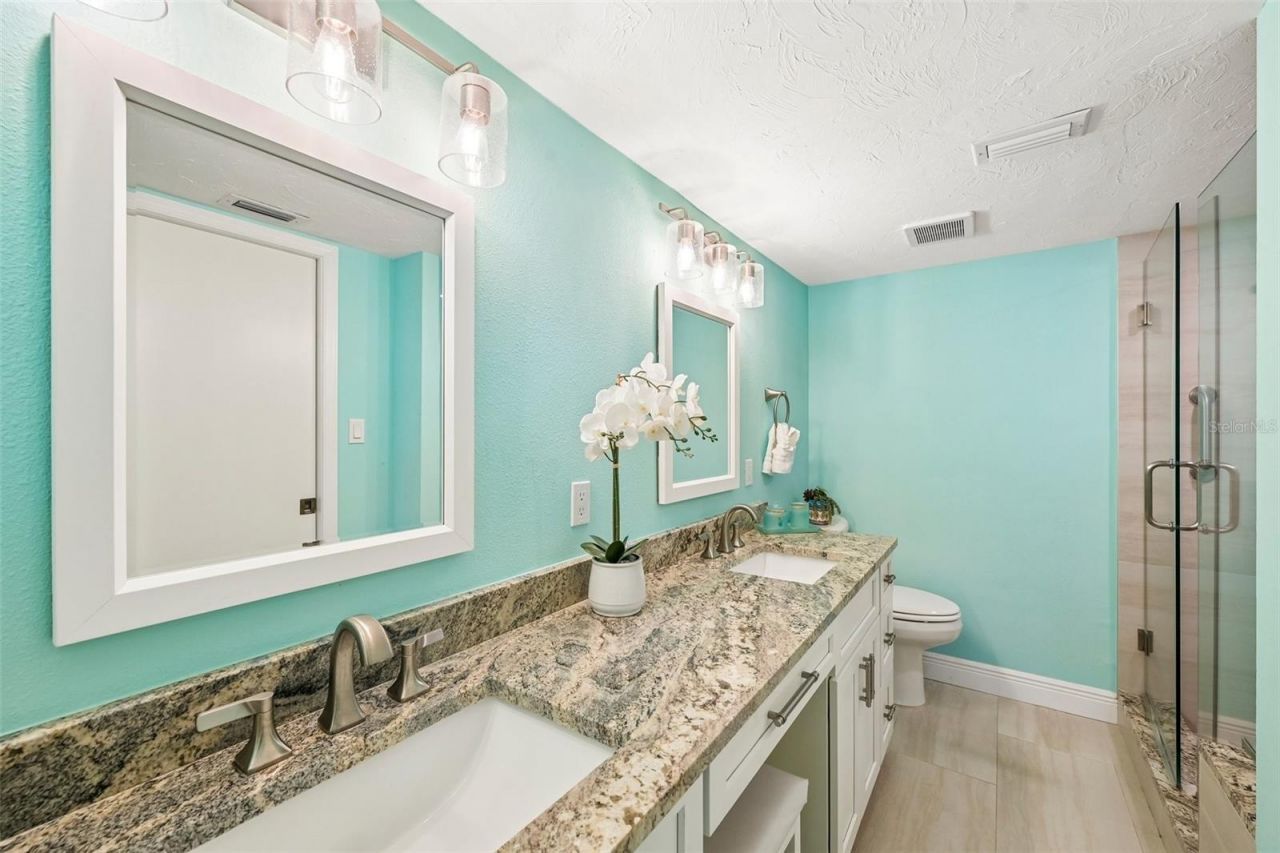 5760 Midnight Pass Road, Unit #209D, Sarasota, FL 34242 Photo