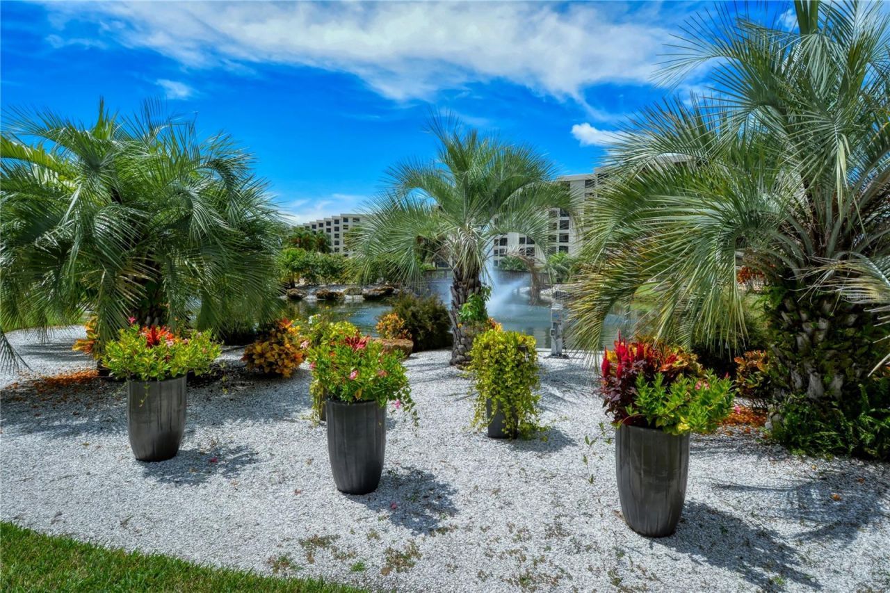 5760 Midnight Pass Road, Unit #209D, Sarasota, FL 34242 Photo