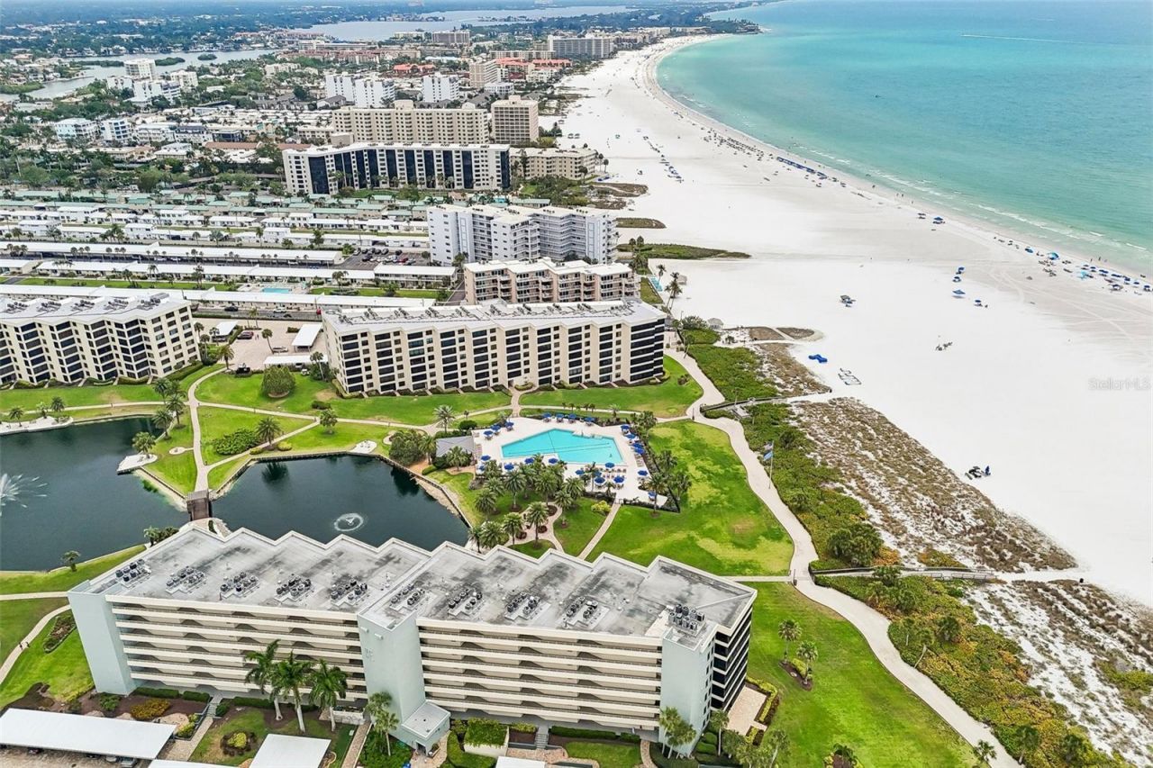 5760 Midnight Pass Road, Unit #209D, Sarasota, FL 34242 Photo