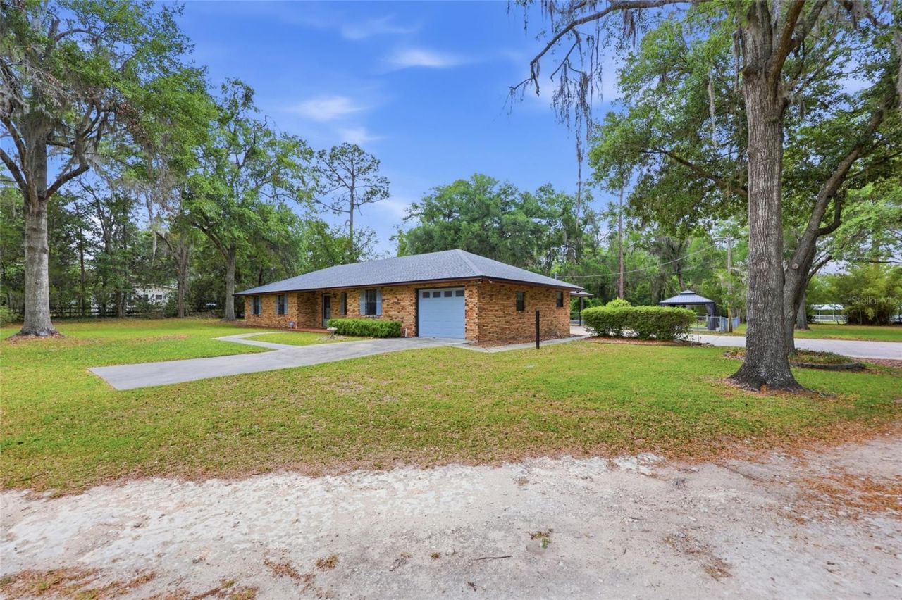 4803 W State Road 238 , Lake Butler, FL 32054 Photo