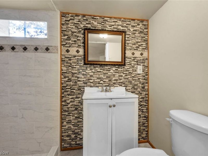 961 N Howard Street , Akron, OH 44310 Photo 27