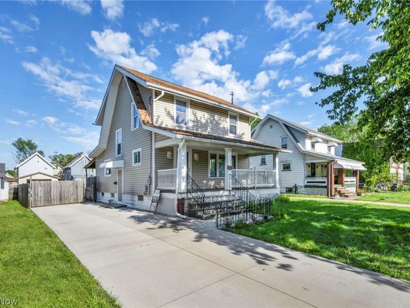 961 N Howard Street , Akron, OH 44310 Photo 3