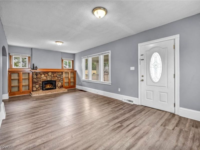 961 N Howard Street , Akron, OH 44310 Photo 7