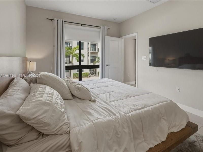 8201 NW 41st St , Unit D-205, Doral, FL 33166 Photo