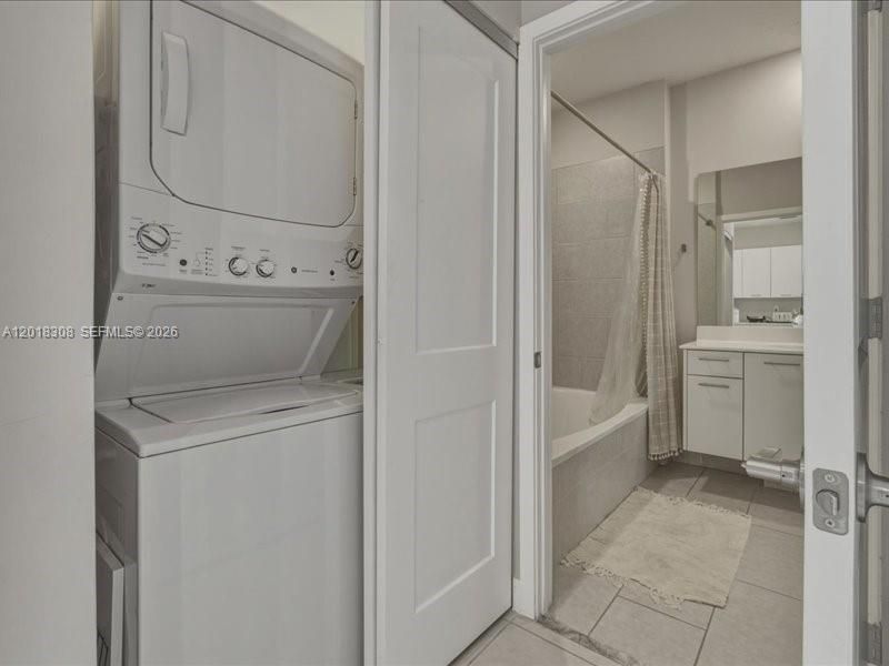 8201 NW 41st St , Unit D-205, Doral, FL 33166 Photo