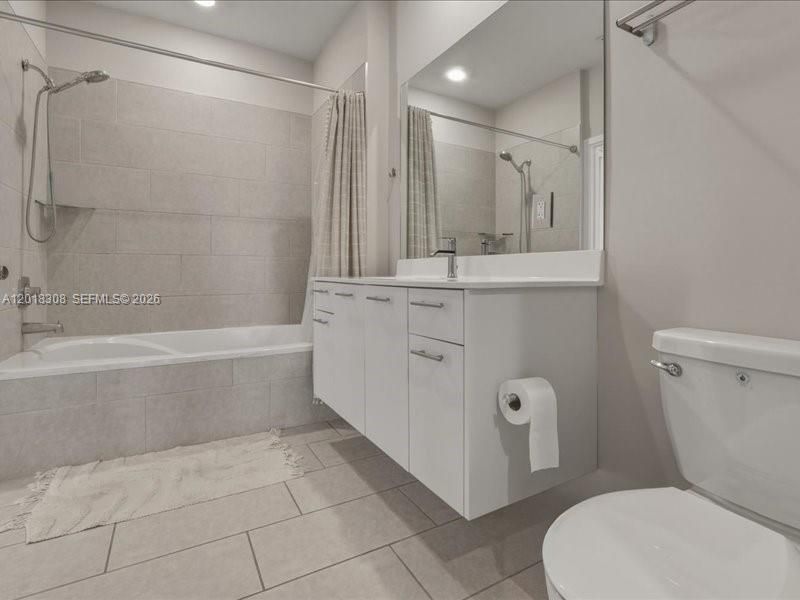 8201 NW 41st St , Unit D-205, Doral, FL 33166 Photo
