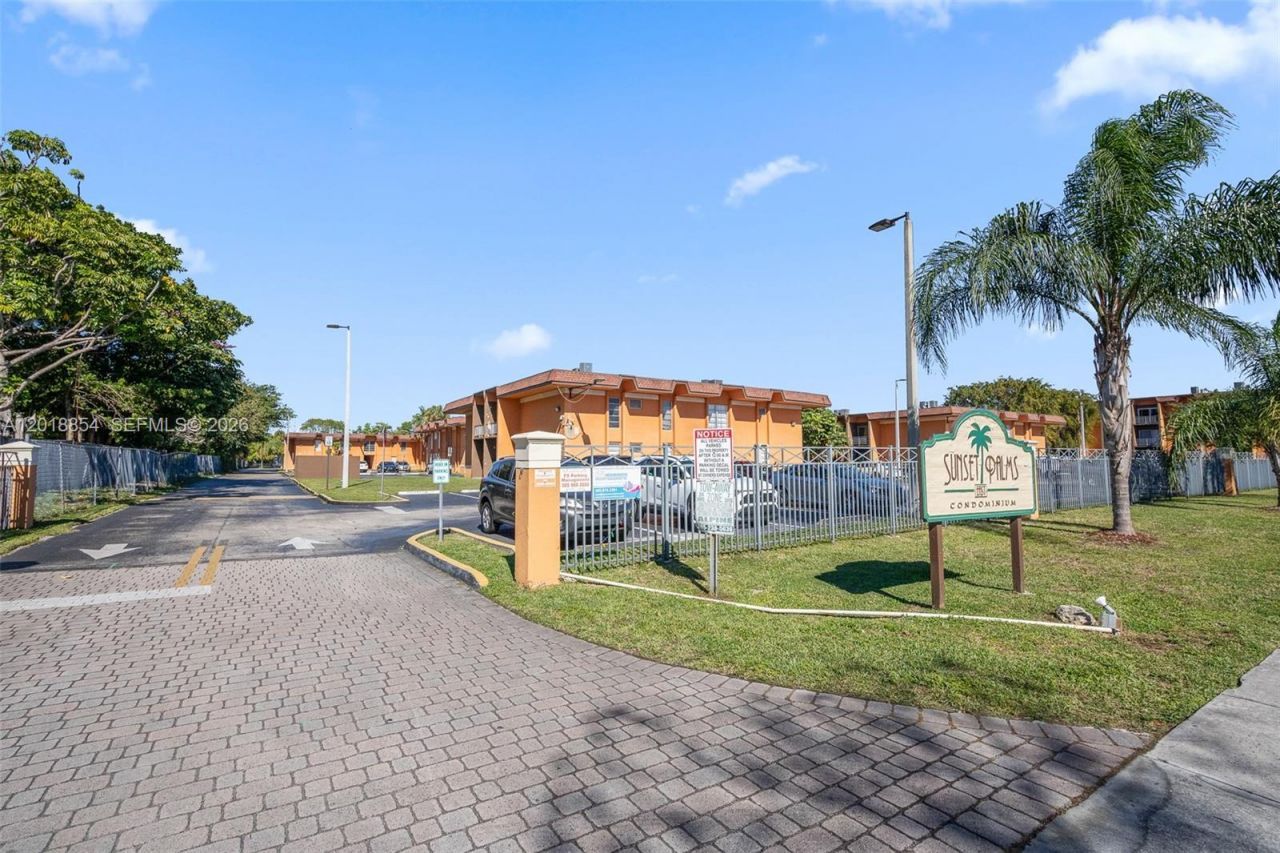 9483 SW 76th , Unit N1, Miami, FL 33173 Photo