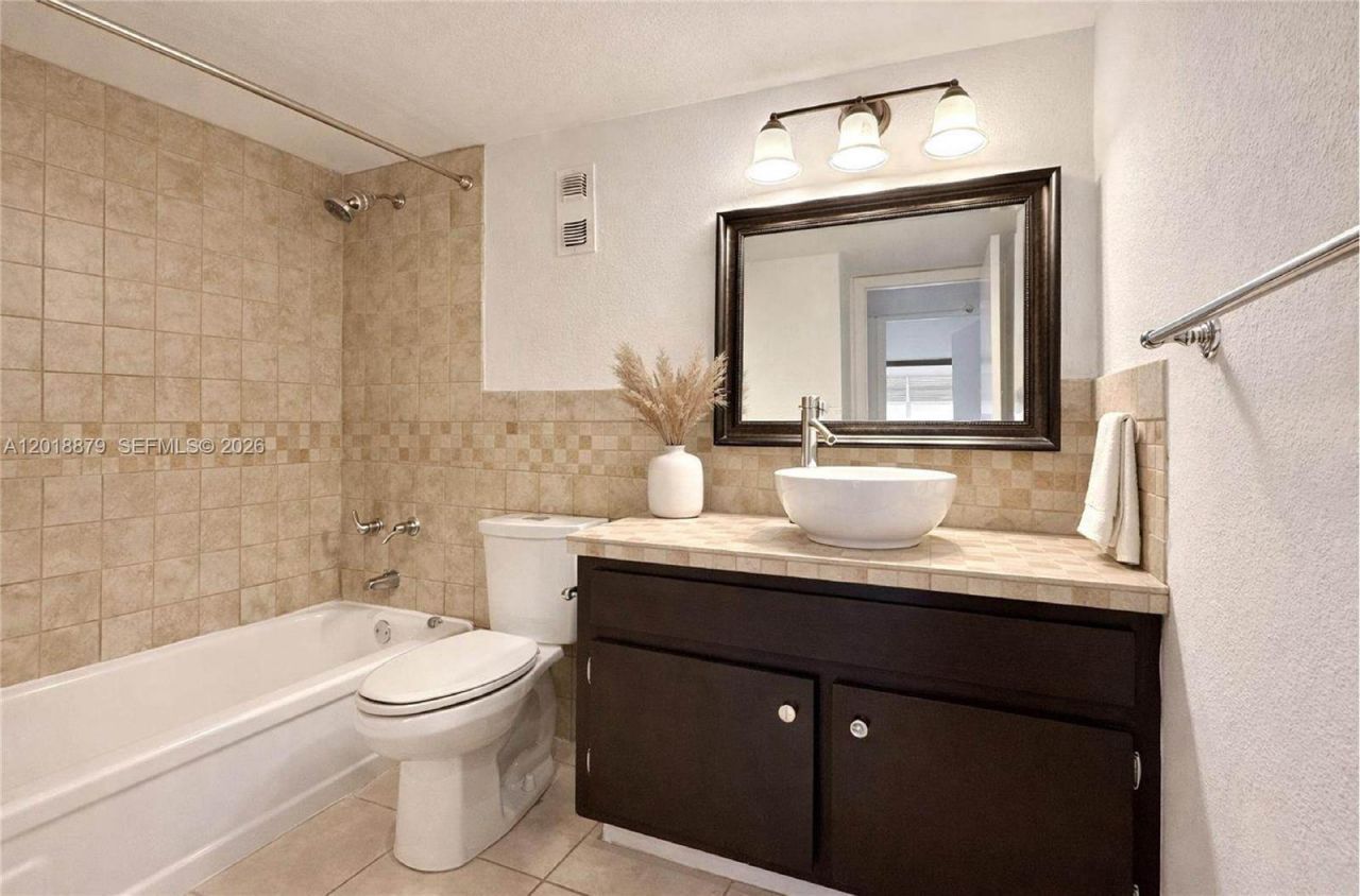2771 Taft St , Unit 411, Hollywood, FL 33020 Photo