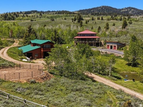 793 LAKEVIEW DR, Unit 31,32, Garden City, UT 84028