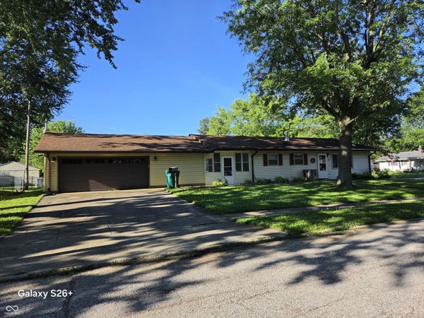 423 W Janet Drive, Brownsburg, IN 46112