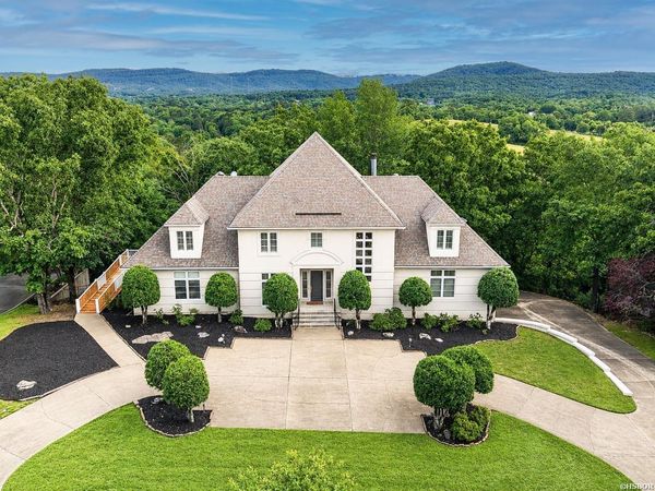 323 WHISPERING HILLS Street, Hot Springs, AR 71901