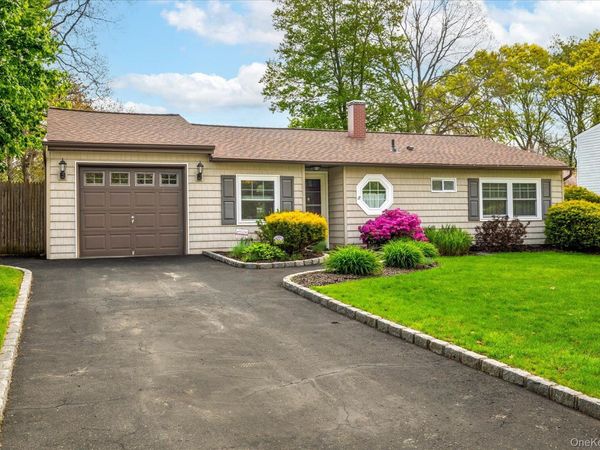 44 Meyer Lane, Medford, NY 11763